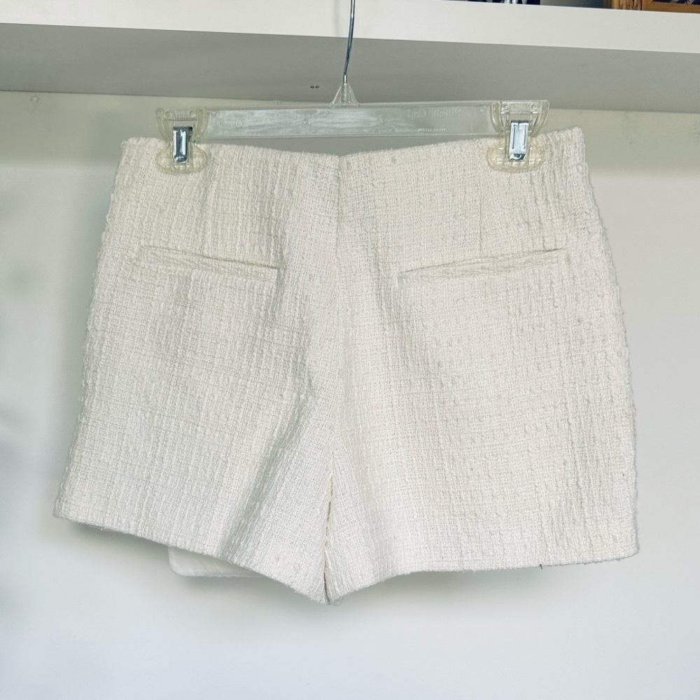 Zara Textured White Mini Skort - Picture 2 of 4